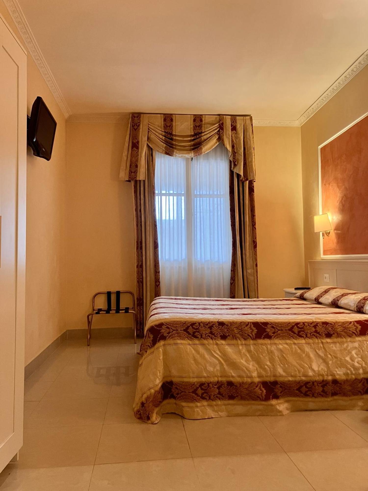 Hotel Erdarelli Рим Екстер'єр фото